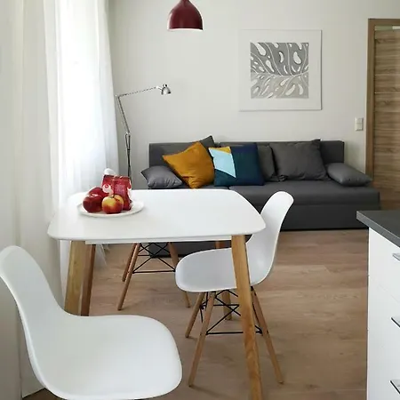 Leaf Apartment