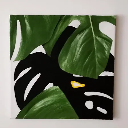 Apartment Leaf